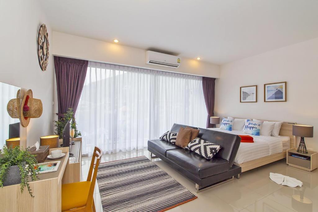 Chic Condo By Resava Karon Екстер'єр фото